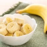 Banana Benefits and Side Effects in hindi